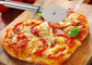 Custom SS304 Stainless Steel Kitchen Tools Pizza Cutter Dengan Pegangan Kayu PP